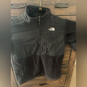 The North Face Men's Black Performance Jacket